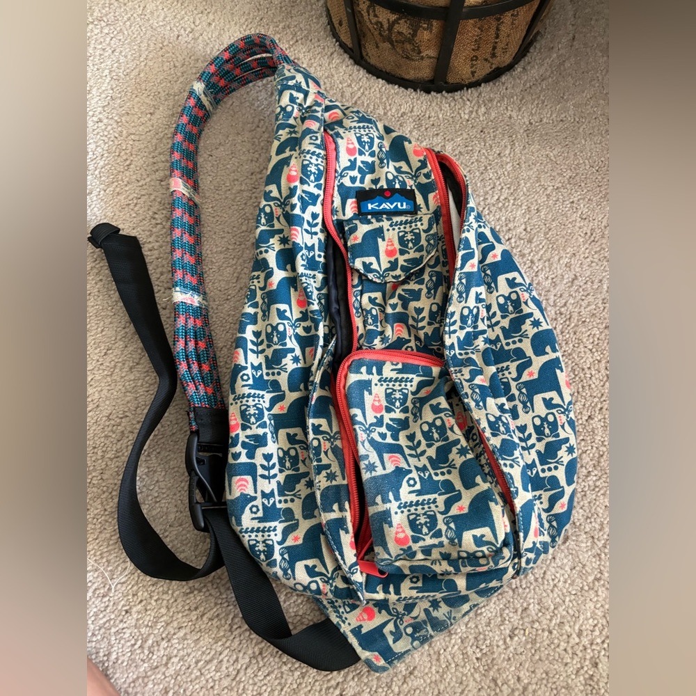 Kavu over the shoulder bag